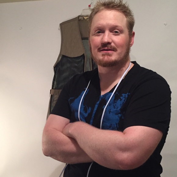 Meet Your Posher - Picture 4 of 7